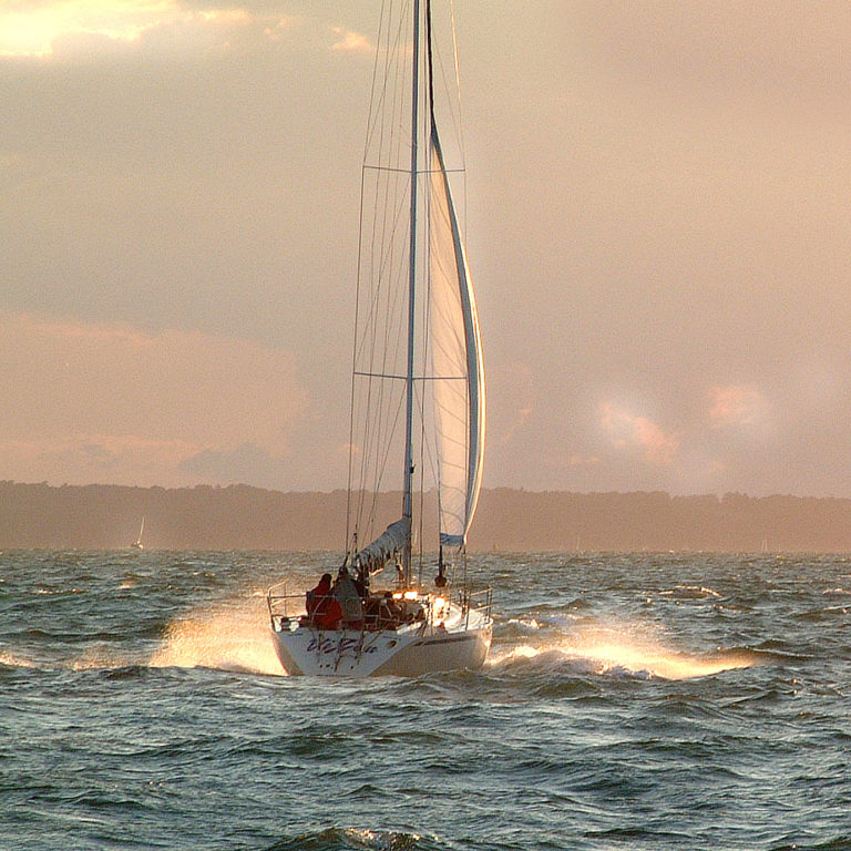 SQUARE Yacht sunset spray